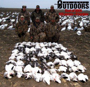 This was the only group of snow goose hunters to break 100 birds this spring... March 16, 2006.